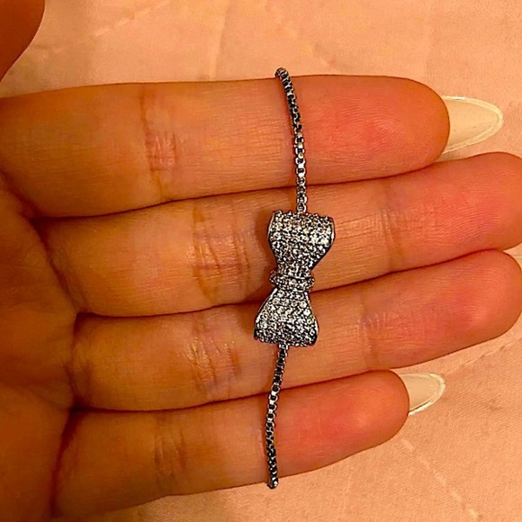 White Gold Plated Bow Knot Bracelet - Picture 4 of 7